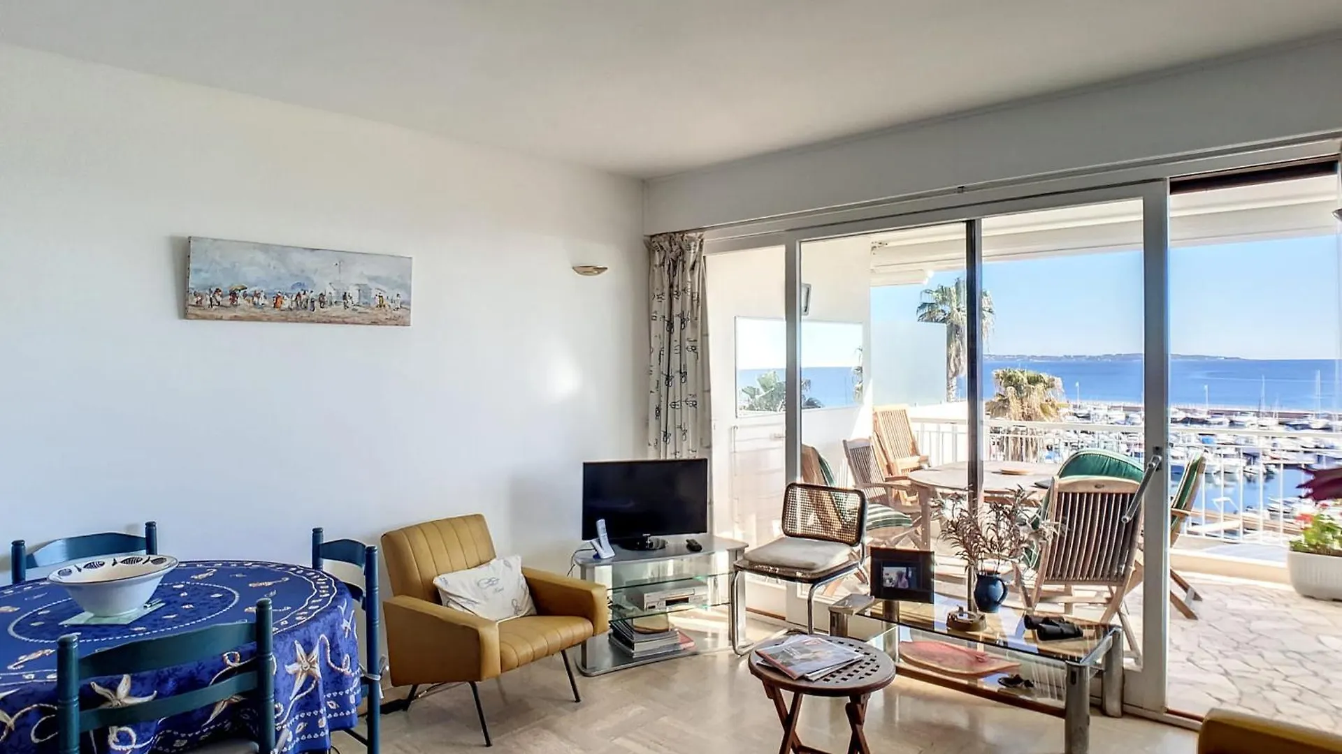 Henri Camille Real Estate- Le Cap - 2 Bedrooms Apt Sea View Cannes France
