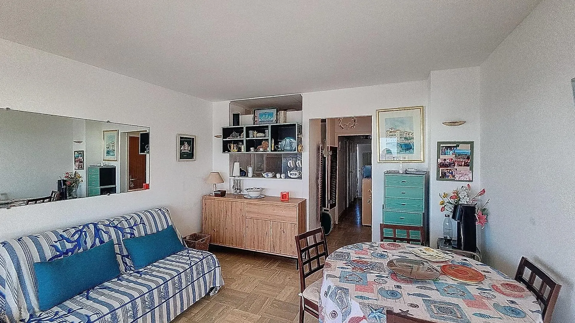 Henri Camille Real Estate- Le Cap - 2 Bedrooms Apt Sea View Cannes